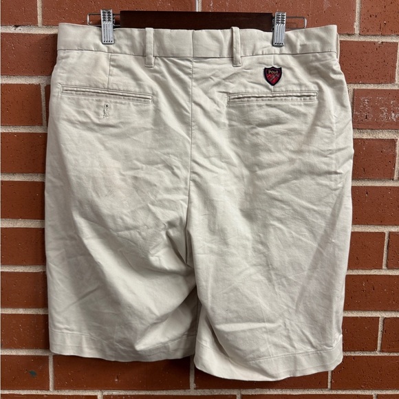Polo Golf Ralph Lauren Golf Classic Fit Shorts Cream Stretch Twill Shield Logo - Picture 2 of 5